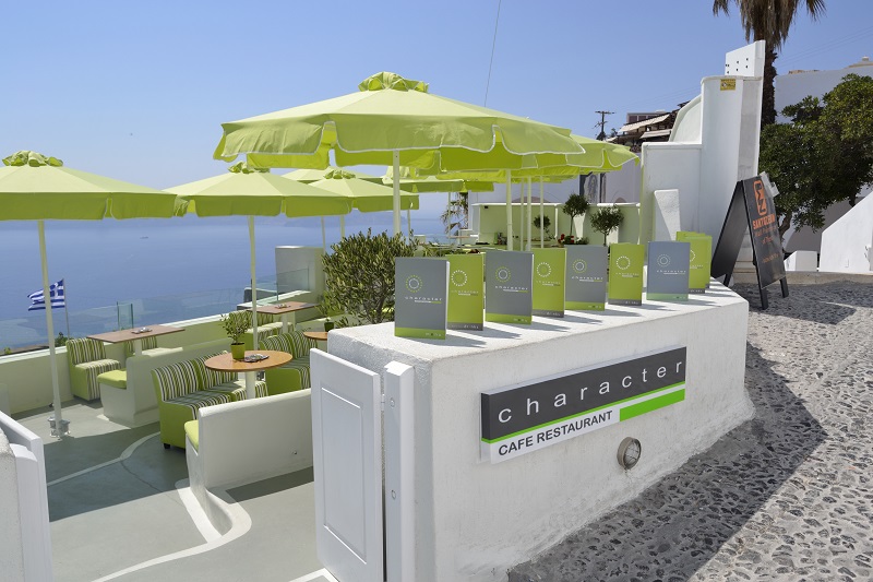 The Best Rooftop Bars In Santorini